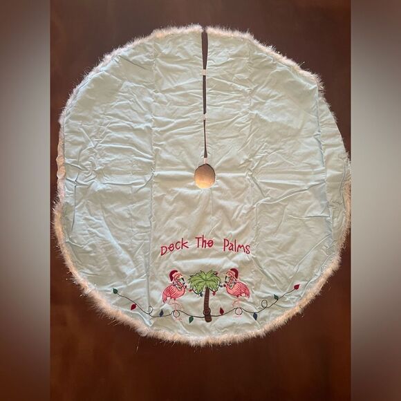 HOME COLLECTIONS SEASONS DESIGN LT. BLUE “DECK THE PALMS FLAMINGO TREE SKIRT~NWT - Picture 5 of 6